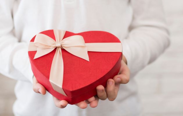 Día de San Valentín 2024: cinco ideas de regalos económicos para sorprender  a tu pareja